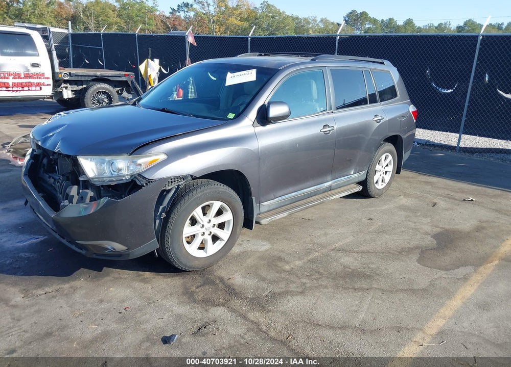 2013 TOYOTA HIGHLANDER PLUS/SE VIN: 5TDZK3EH6DS137819