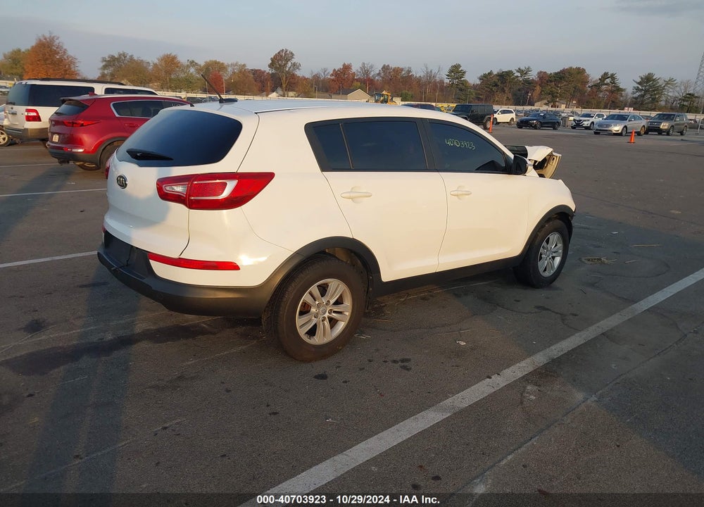 2011 KIA SPORTAGE LX VIN: KNDPB3A20B7061031