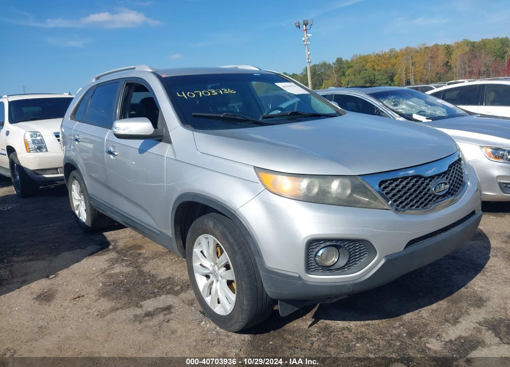 2011 KIA SORENTO EX VIN: 5XYKU3A15BG026208