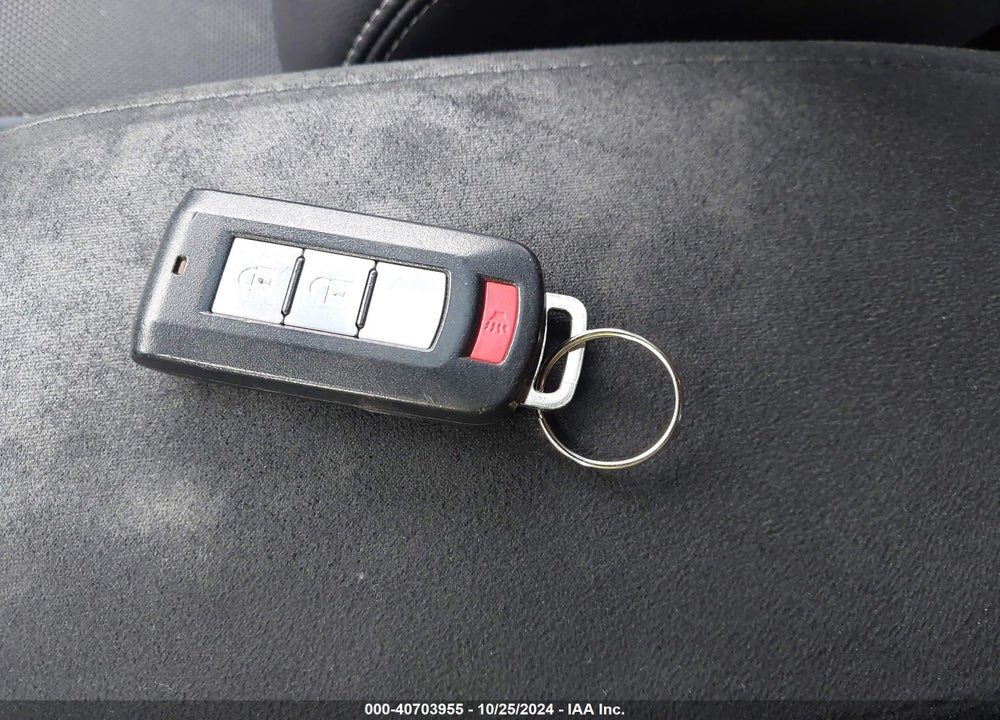 2011 MITSUBISHI OUTLANDER SE VIN: JA4JT3AW9BU038302