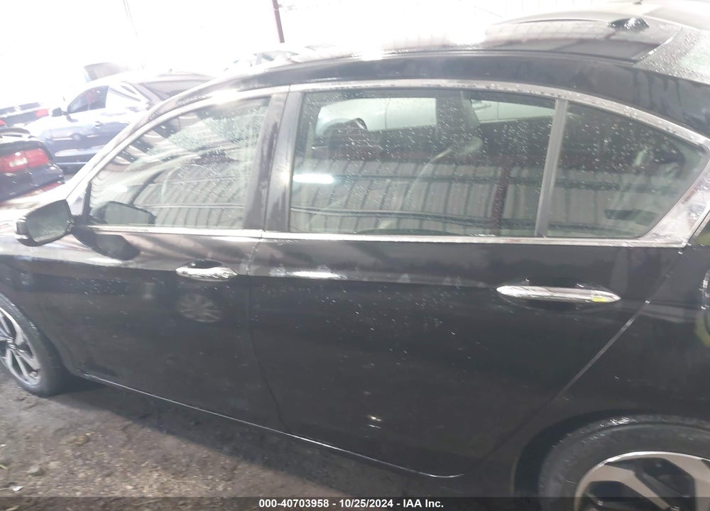 2017 HONDA ACCORD EX-L VIN: 1HGCR2F85HA205560