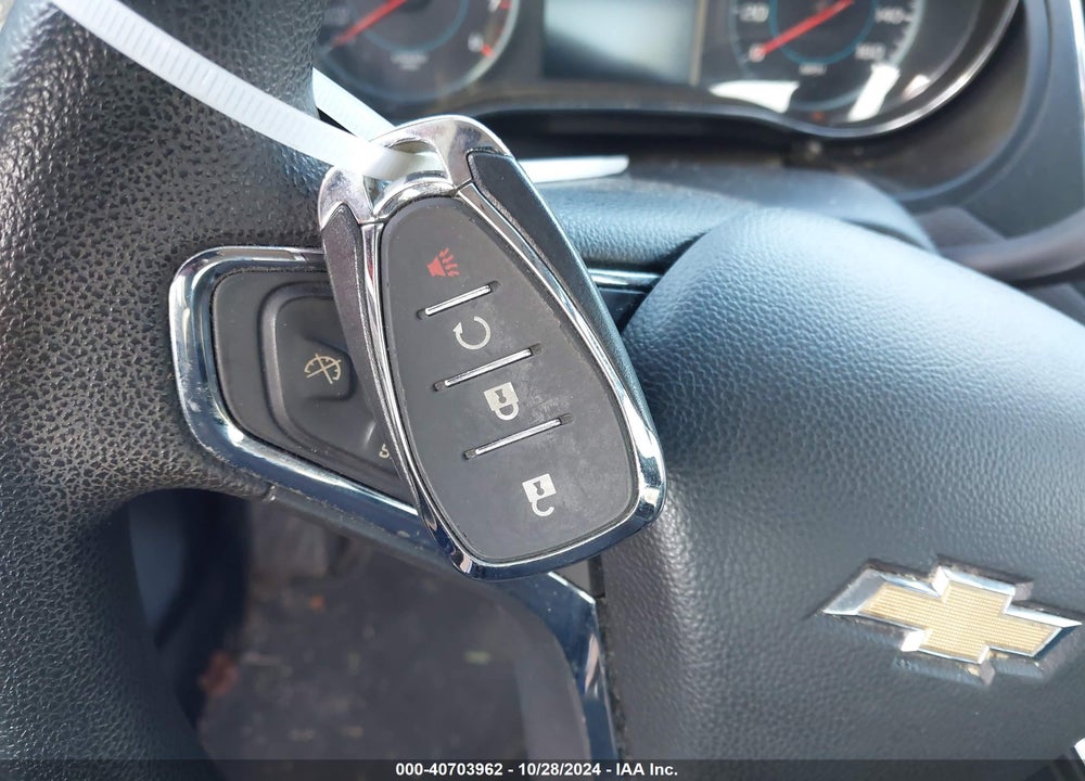 2017 CHEVROLET CRUZE LT AUTO VIN: 3G1BE6SM6HS590666