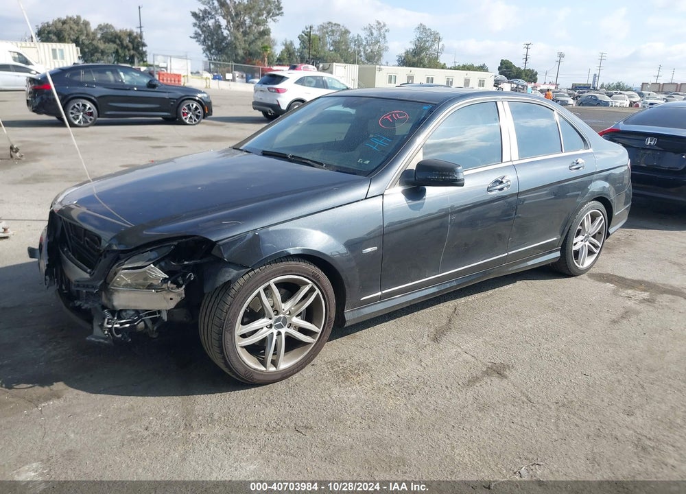 2012 MERCEDES-BENZ C 250 LUXURY/SPORT VIN: WDDGF4HB3CR239669