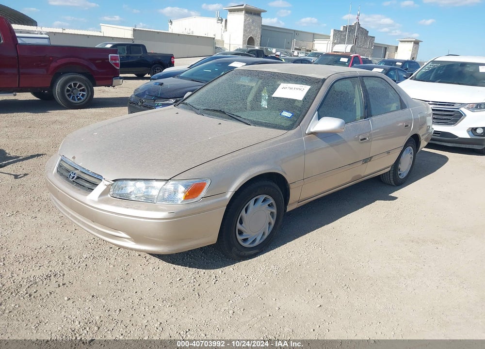 2000 TOYOTA CAMRY LE VIN: JT2BG22KXY0504350