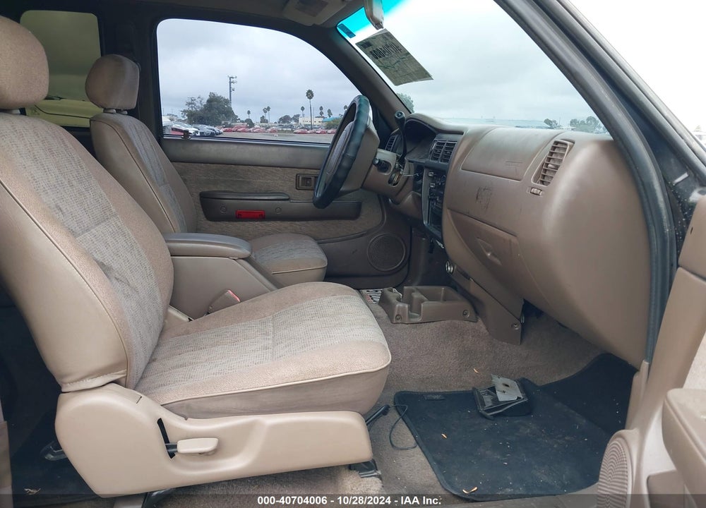 1998 TOYOTA TACOMA BASE V6 VIN: 4TAVN52N3WZ099412