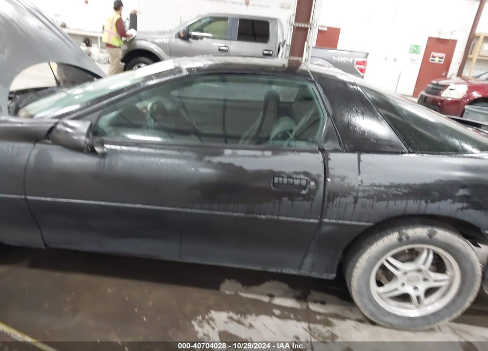 1998 CHEVROLET CAMARO VIN: 2G1FP22K7W2142264