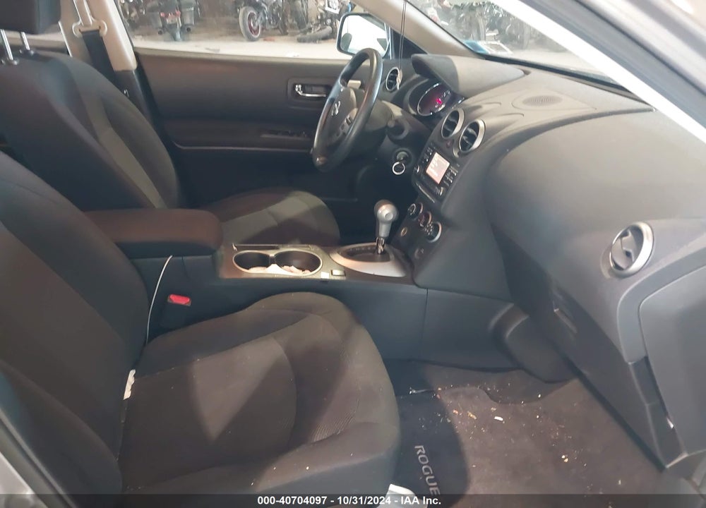 2014 NISSAN ROGUE SELECT S VIN: JN8AS5MV6EW204537