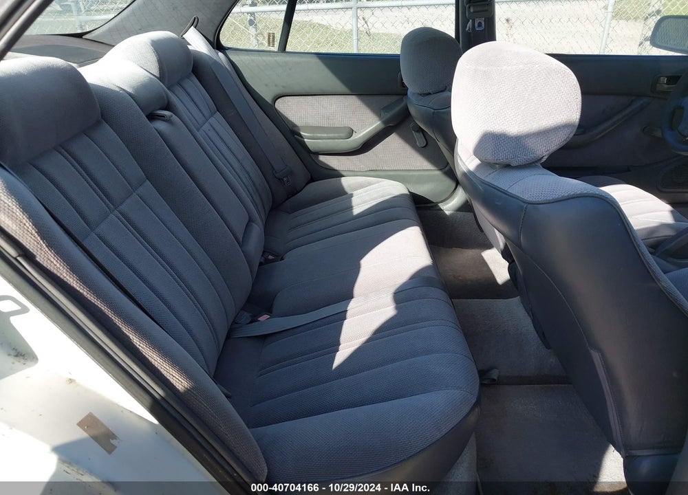 1992 TOYOTA CAMRY DLX VIN: 4T1SK11E4NU034313