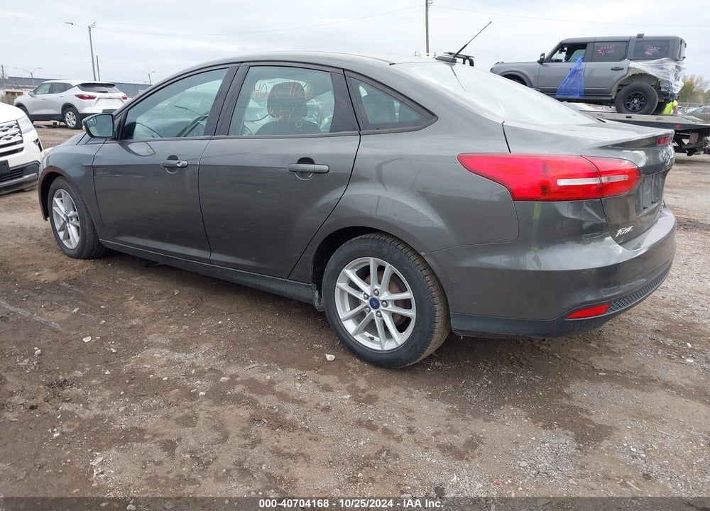 2016 FORD FOCUS SE VIN: 1FADP3F24GL262271