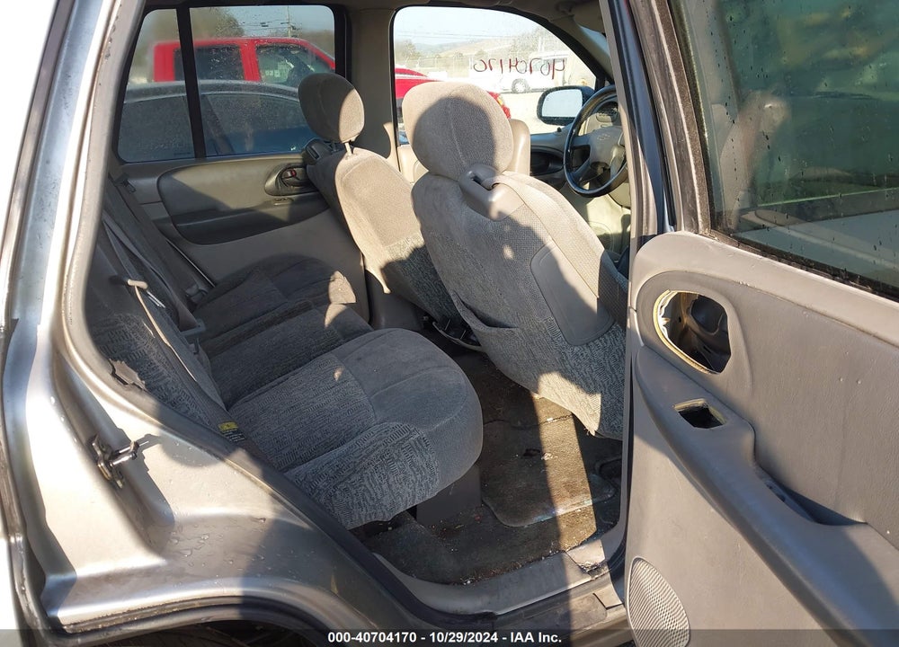 2003 CHEVROLET TRAILBLAZER LS VIN: 1GNDS13S032166534