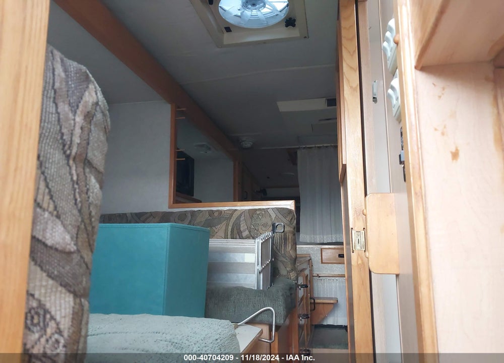 2005 S/M EQUIP COR OTHER VIN: 11DBS8982