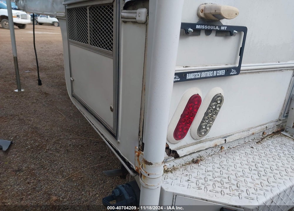 2005 S/M EQUIP COR OTHER VIN: 11DBS8982