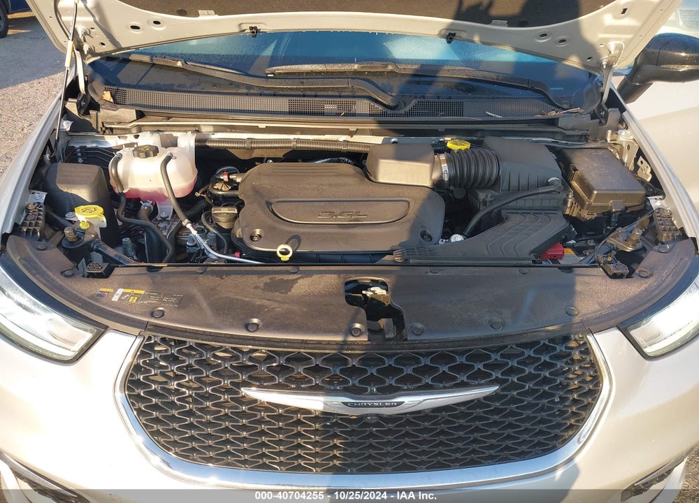 2024 CHRYSLER PACIFICA TOURING L VIN: 2C4RC1BGXRR159237