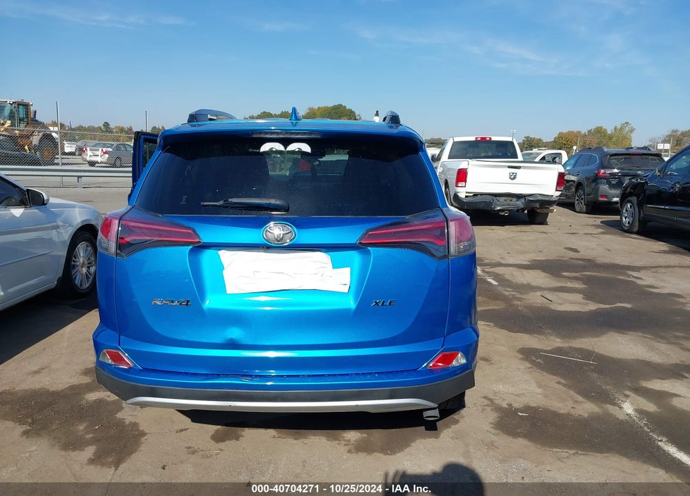 2017 TOYOTA RAV4 XLE VIN: JTMWFREVXHJ721773