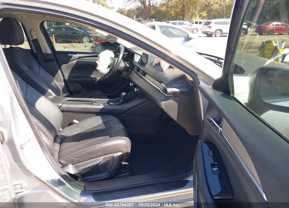 2018 MAZDA 6 TOURING VIN: JM1GL1VM5J1308123