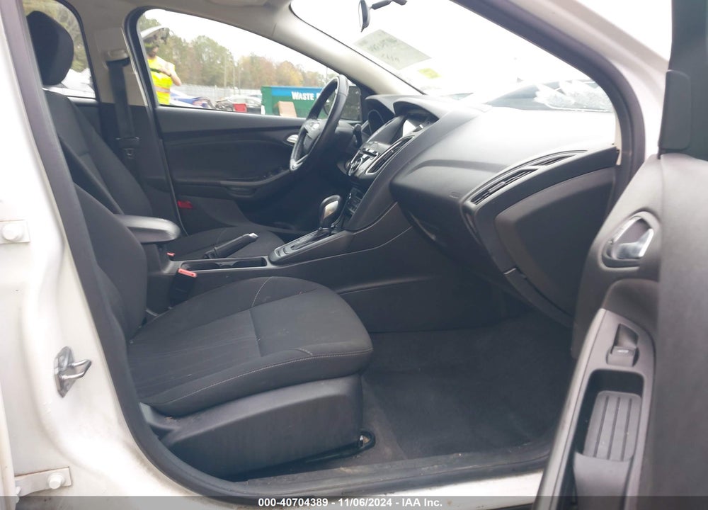2017 FORD FOCUS SEL VIN: 1FADP3H2XHL297878