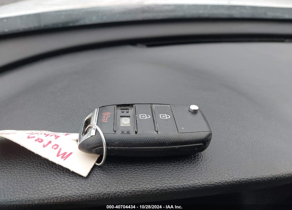 2017 KIA OPTIMA LX VIN: 5XXGT4L36HG130894