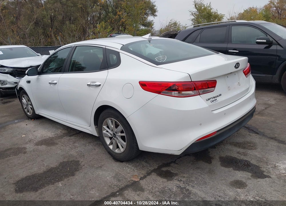 2017 KIA OPTIMA LX VIN: 5XXGT4L36HG130894