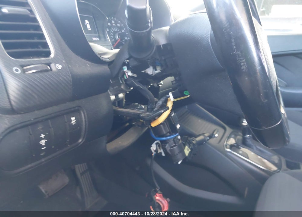 2017 KIA FORTE S VIN: 3KPFL4A72HE028650