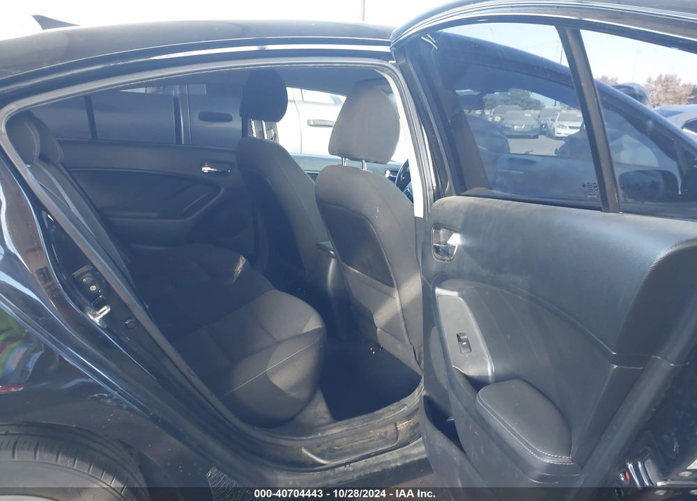 2017 KIA FORTE S VIN: 3KPFL4A72HE028650