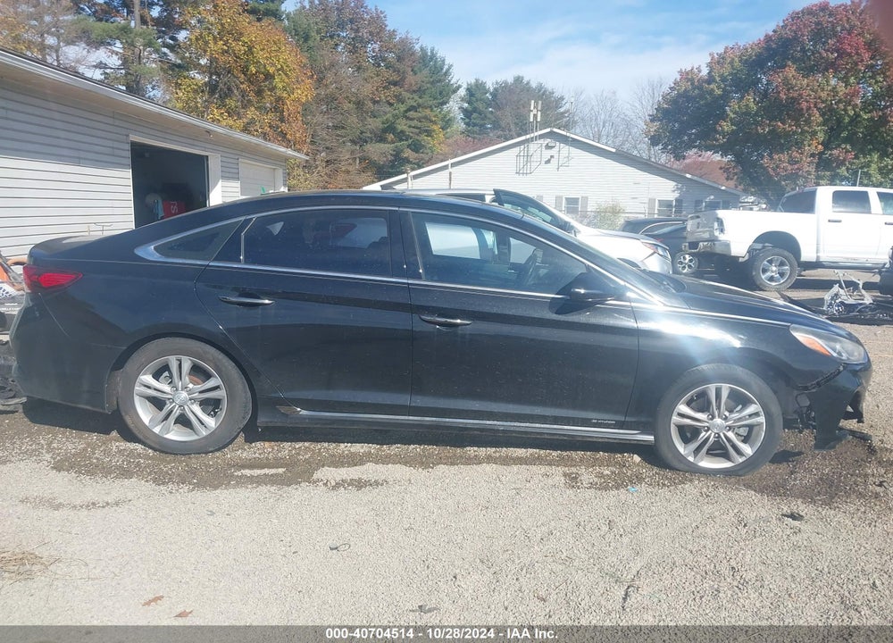 2018 HYUNDAI SONATA SPORT VIN: 5NPE34AF8JH611468
