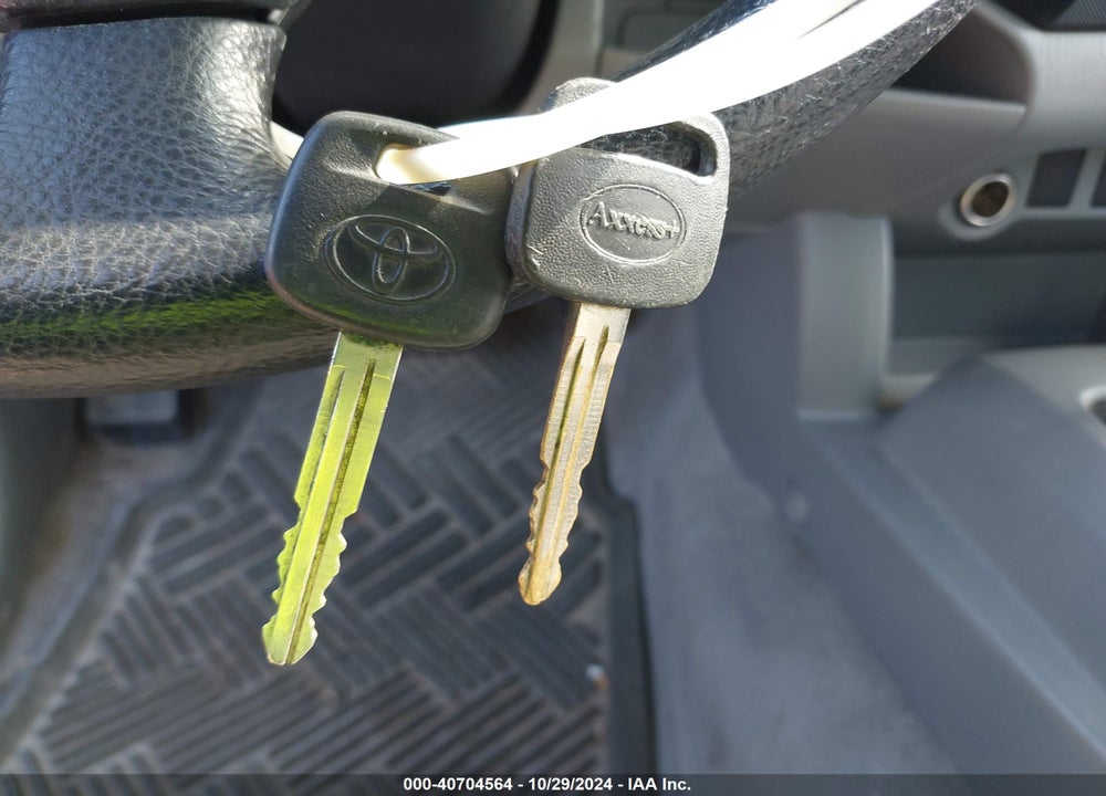 2009 TOYOTA TACOMA VIN: 5TENX22N79Z637356