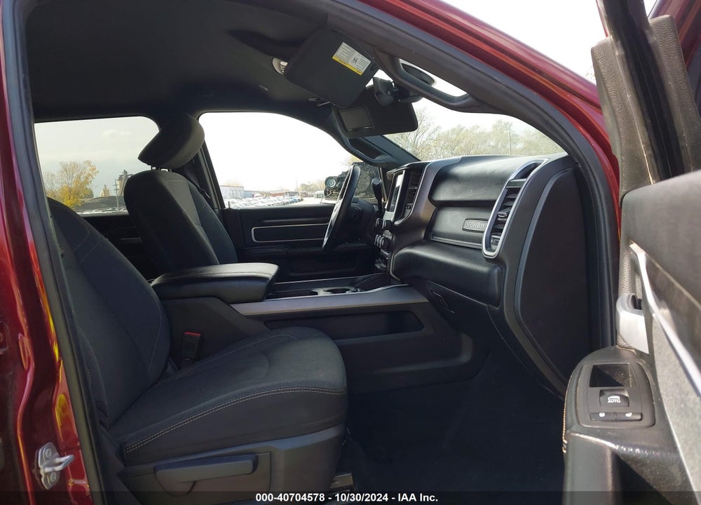 2019 RAM 2500 BIG HORN 4X4 6'4 BOX VIN: 3C6UR5DL1KG664466