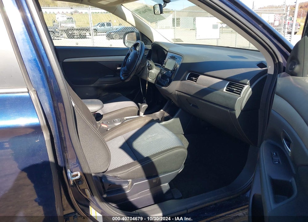 2016 MITSUBISHI OUTLANDER ES/SE/SEL VIN: JA4AZ3A30GZ016607