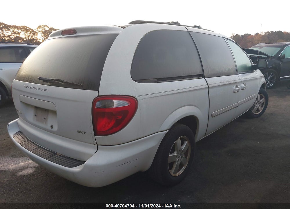 2007 DODGE GRAND CARAVAN SXT VIN: 2D4GP44L97R269980
