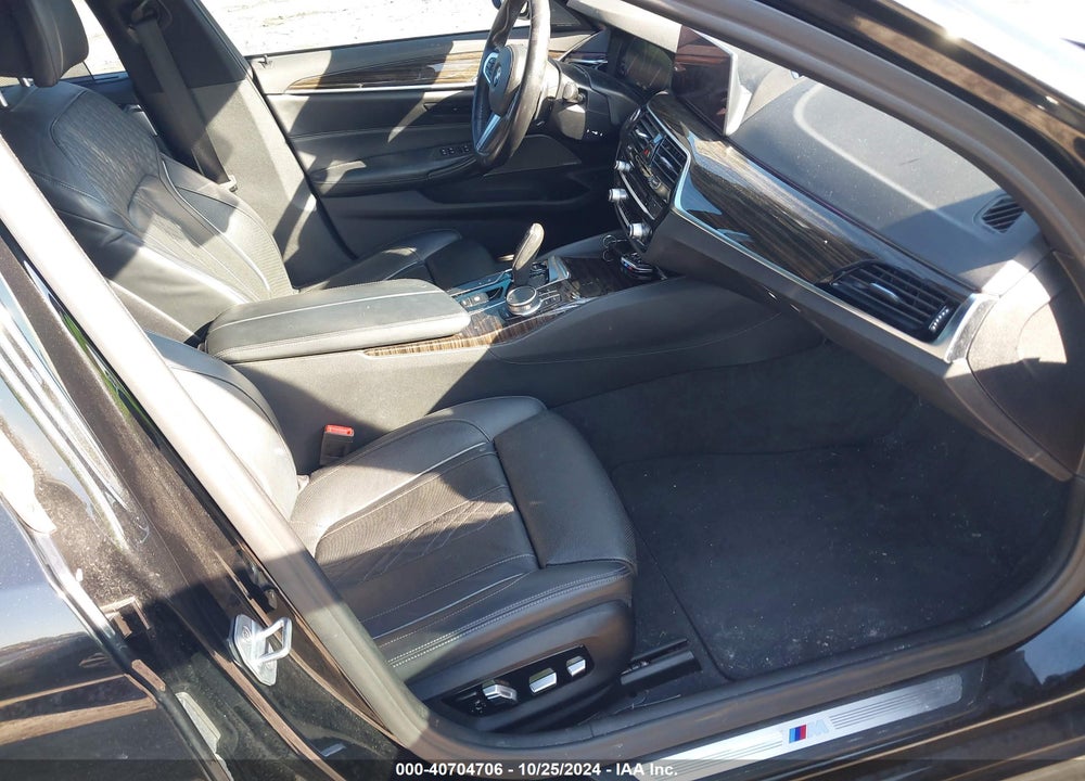 2019 BMW 540I VIN: WBAJE5C56KWE66476