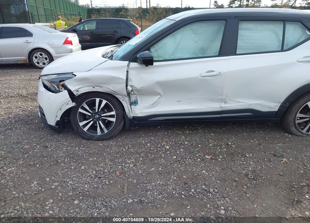 2019 NISSAN KICKS SR VIN: 3N1CP5CU4KL540187