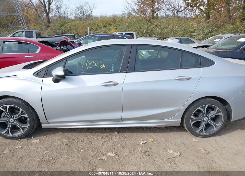 2019 CHEVROLET CRUZE VIN: 1G1BE5SM8K7101927