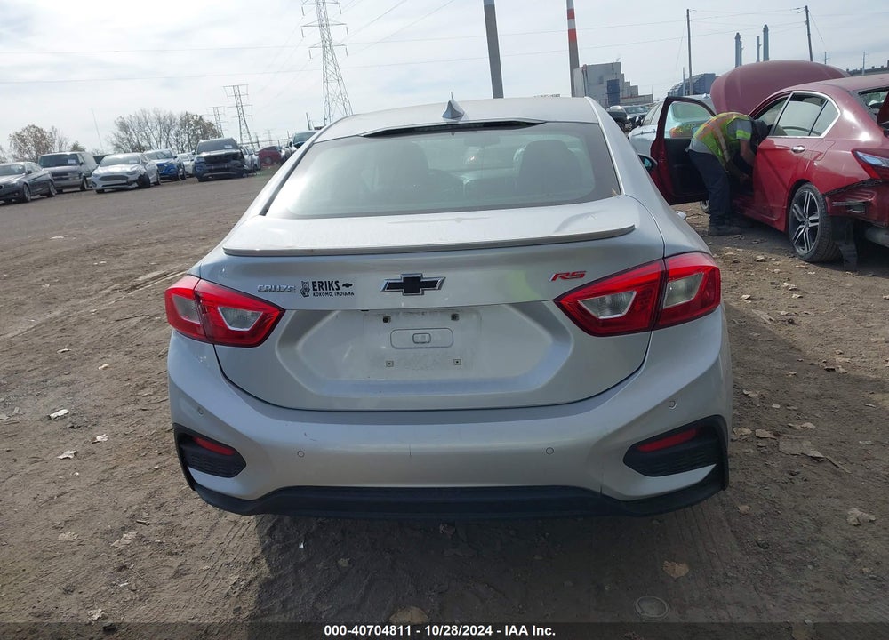 2019 CHEVROLET CRUZE VIN: 1G1BE5SM8K7101927