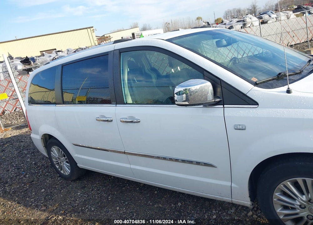 2014 CHRYSLER TOWN & COUNTRY TOURING-L 30TH ANNIVERSARY VIN: 2C4RC1CG2ER300777