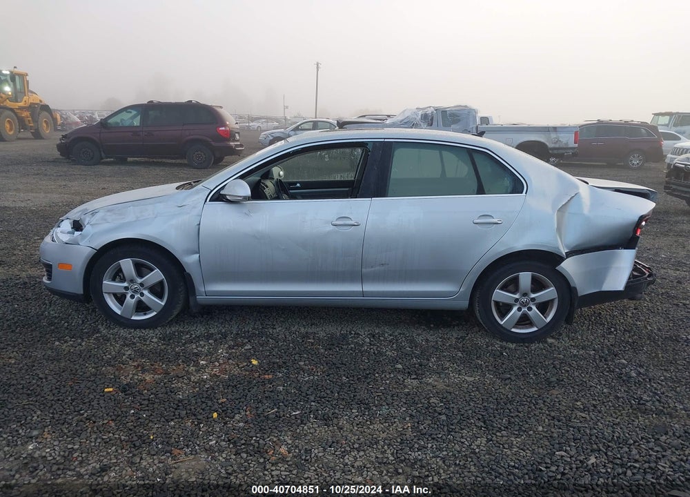 2009 VOLKSWAGEN JETTA SE/SEL VIN: 3VWRZ71K79M018251