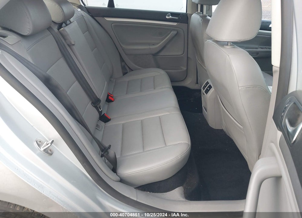 2009 VOLKSWAGEN JETTA SE/SEL VIN: 3VWRZ71K79M018251