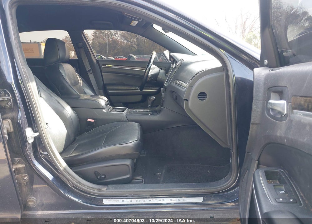 2012 CHRYSLER 300C VIN: 2C3CCAET9CH261239