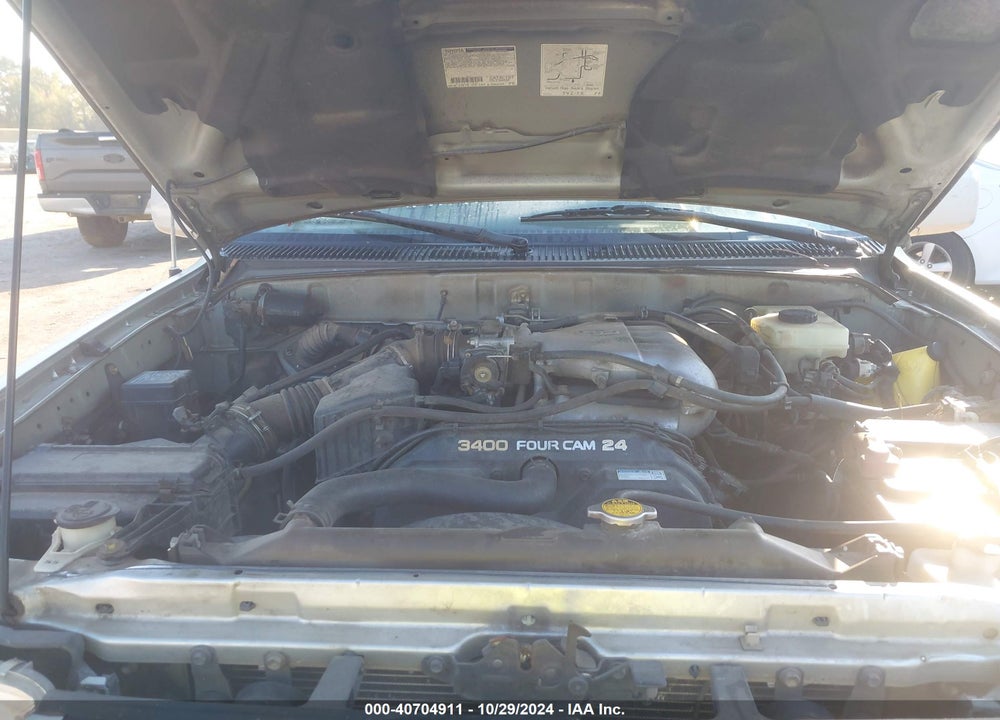 2001 TOYOTA 4RUNNER SR5 VIN: JT3GN86R810199034