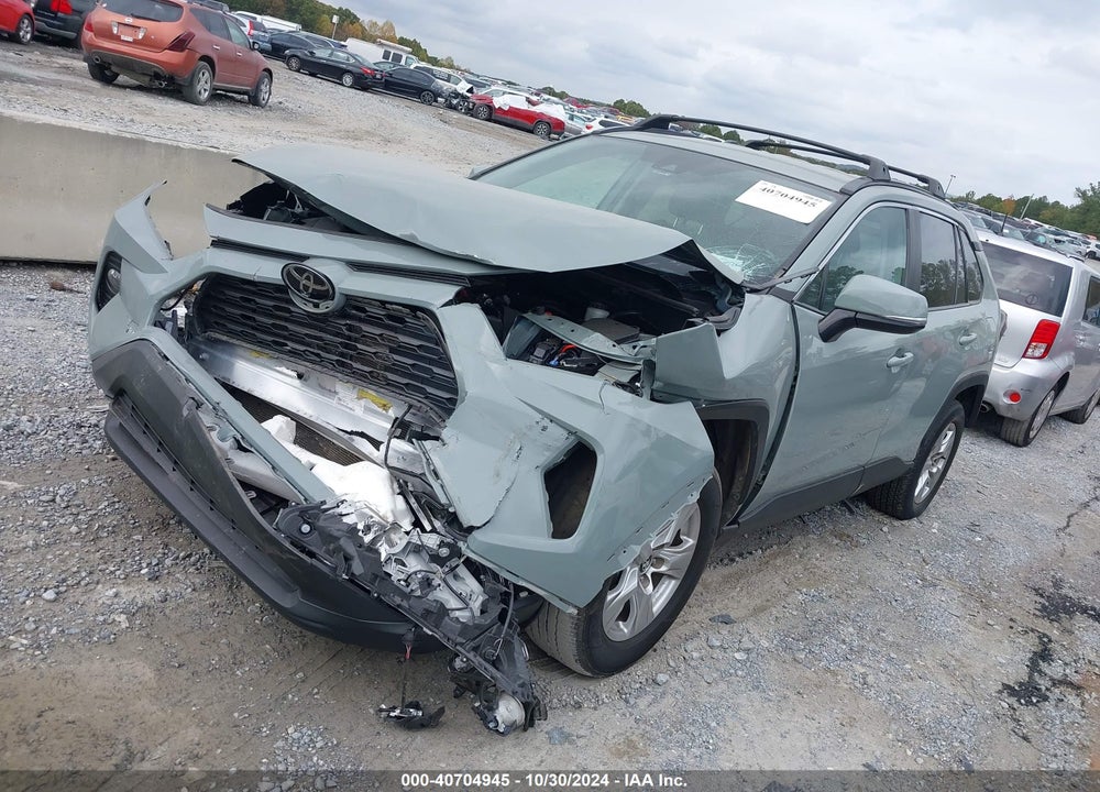 2020 TOYOTA RAV4 XLE VIN: 2T3W1RFV4LC057611