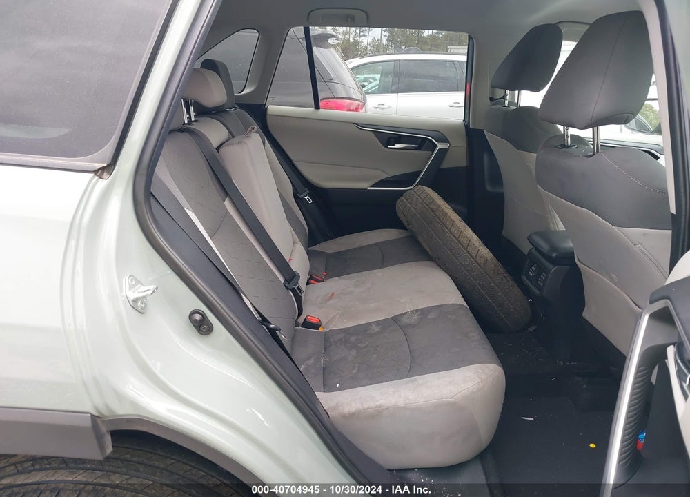 2020 TOYOTA RAV4 XLE VIN: 2T3W1RFV4LC057611