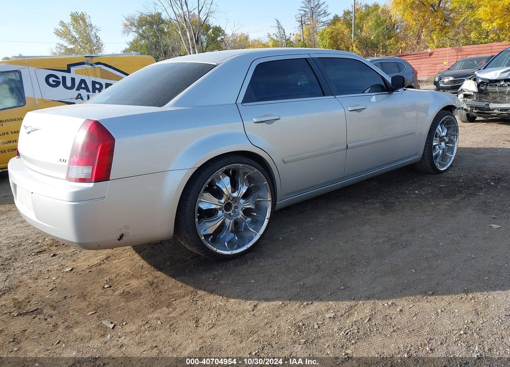 2006 CHRYSLER 300 VIN: 2C3KA43R56H243853
