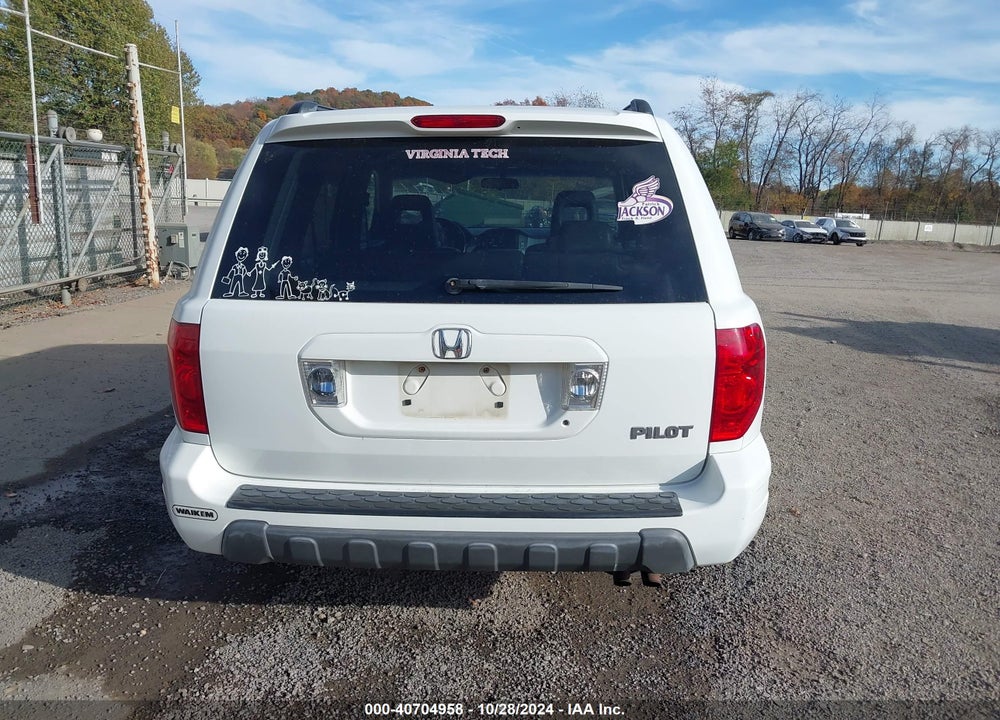 2005 HONDA PILOT EX-L VIN: 5FNYF18555B038226