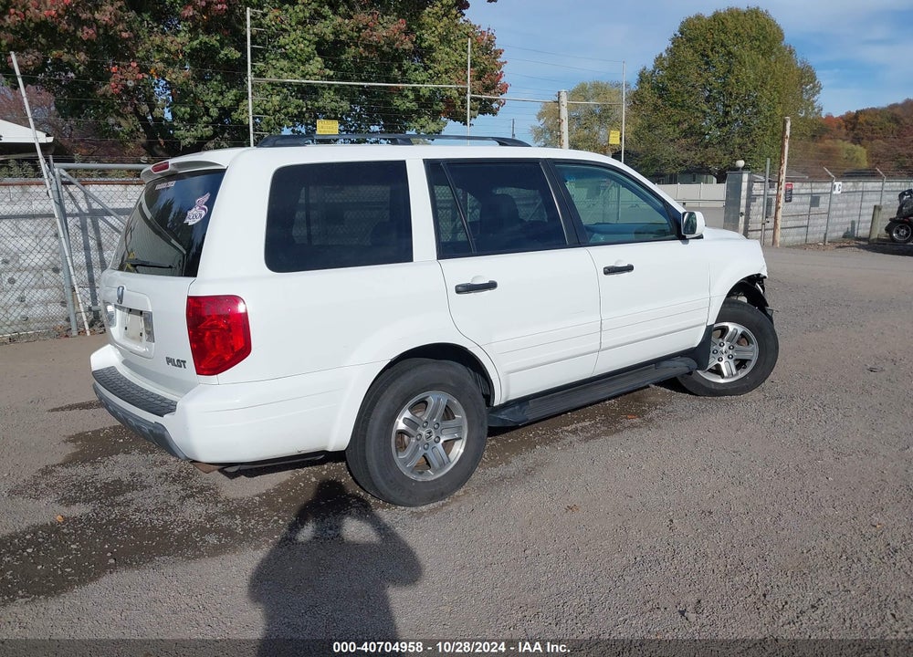 2005 HONDA PILOT EX-L VIN: 5FNYF18555B038226