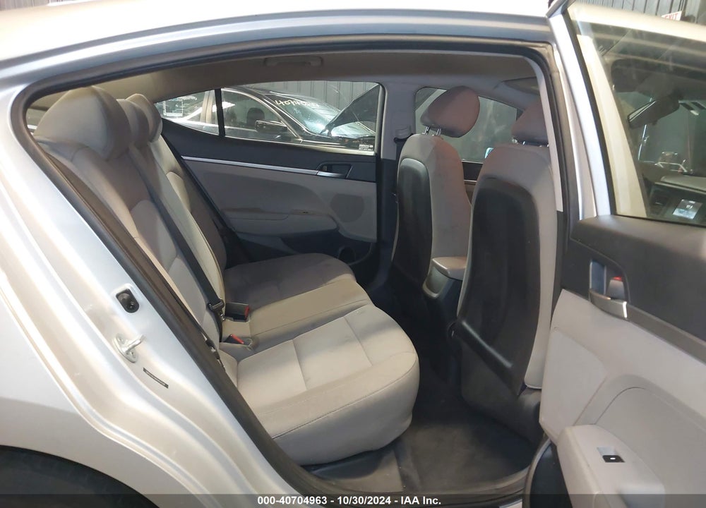 2019 HYUNDAI ELANTRA SE VIN: 5NPD74LF6KH452528