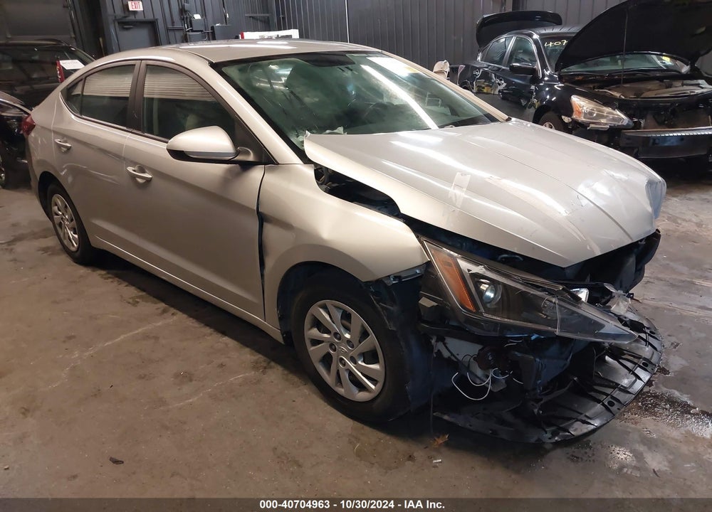 2019 HYUNDAI ELANTRA SE VIN: 5NPD74LF6KH452528