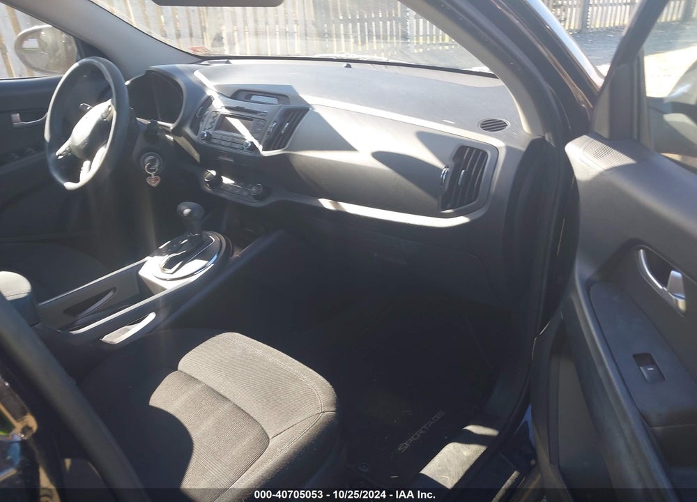 2011 KIA SPORTAGE LX VIN: KNDPBCA29B7060749