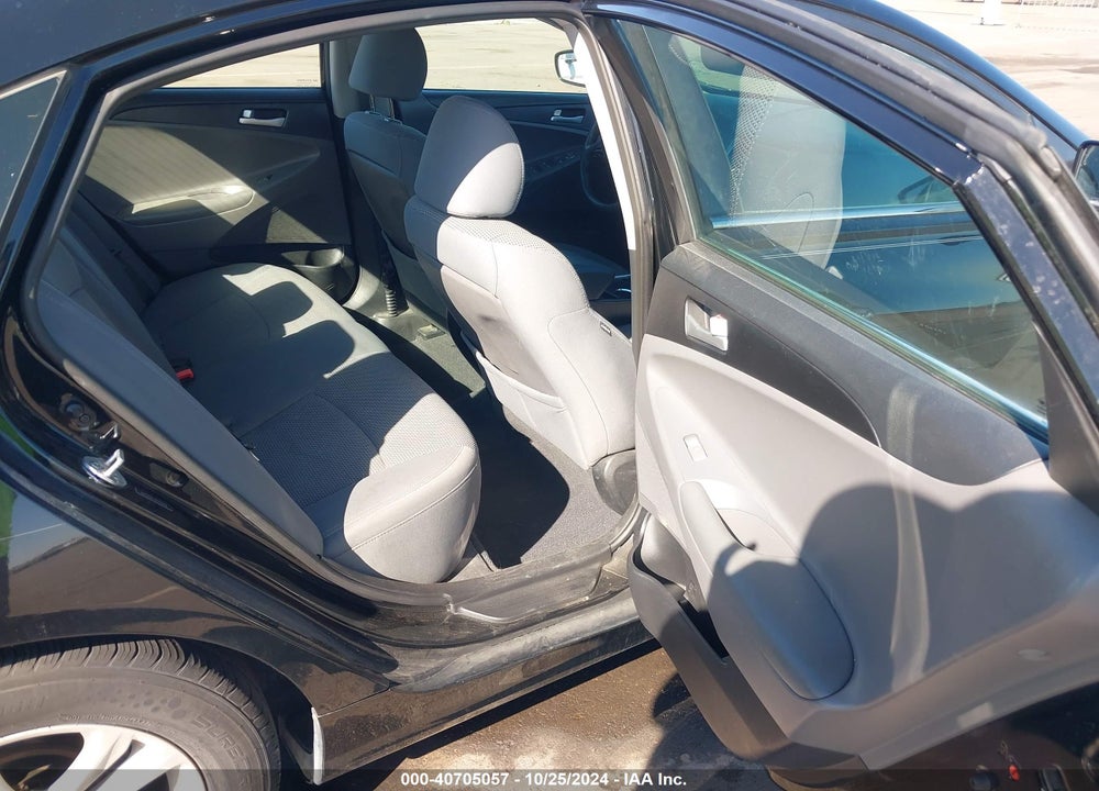 2013 HYUNDAI SONATA GLS VIN: 5NPEB4AC4DH716456