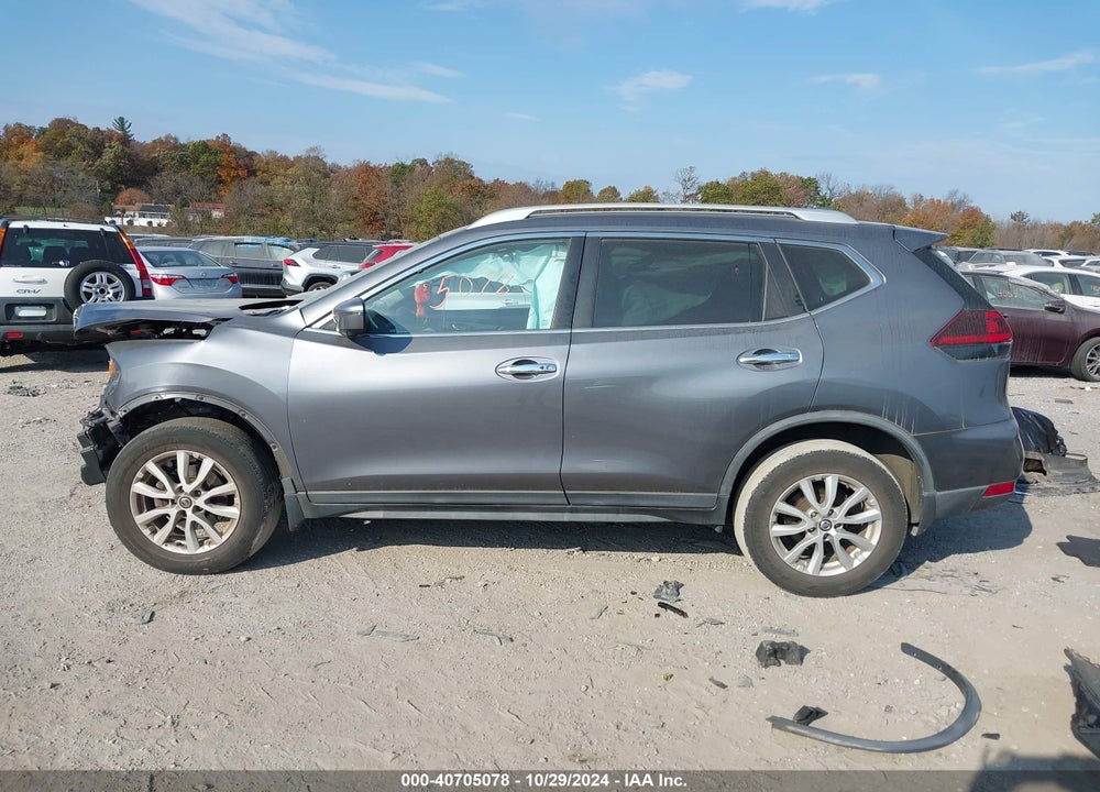 2018 NISSAN ROGUE SV VIN: KNMAT2MV8JP620634