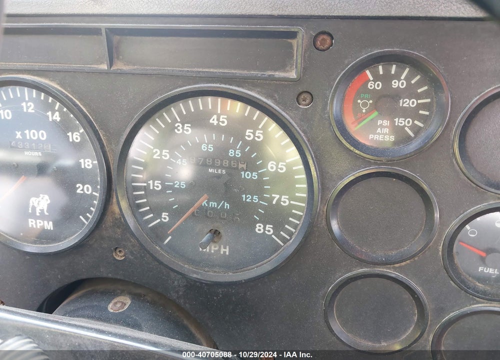 1999 MACK CH613 CH600 VIN: 1M1AA13Y6XW118442