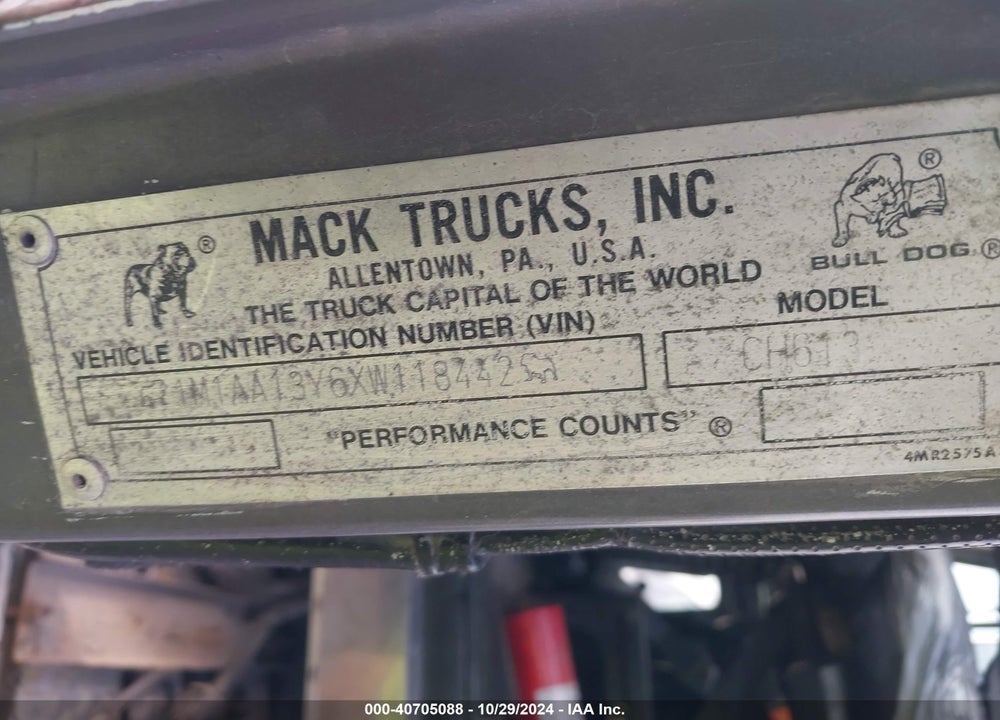 1999 MACK CH613 CH600 VIN: 1M1AA13Y6XW118442